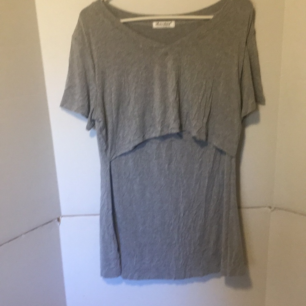 BEARSLAND NURSING MATERNITY SHIRT SIZE XL.